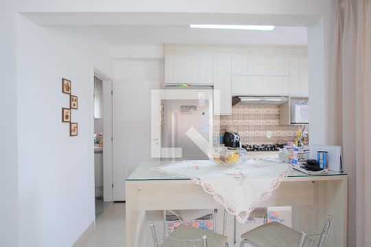Cozinha de apartamento à venda com 3 quartos, 210m² em Vila Carrão, São Paulo
