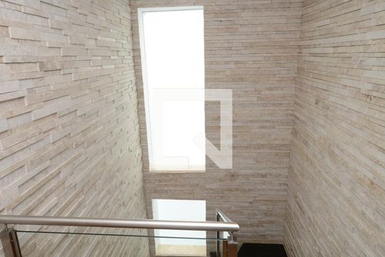 Escada de casa de condomínio à venda com 4 quartos, 300m² em Vila Nova Caledonia, São Paulo