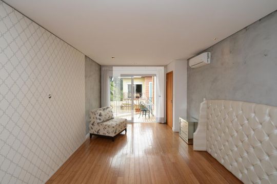 Suíte 1 de casa de condomínio à venda com 4 quartos, 300m² em Vila Nova Caledonia, São Paulo
