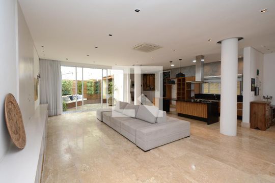 Sala de casa de condomínio à venda com 4 quartos, 300m² em Vila Nova Caledonia, São Paulo