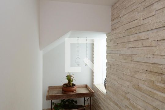 Lavabo de casa de condomínio à venda com 4 quartos, 300m² em Vila Nova Caledonia, São Paulo