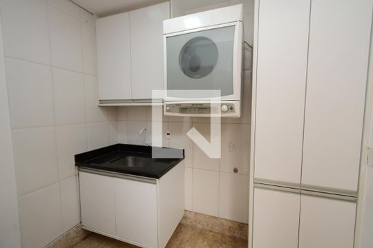 Área de Serviço de casa de condomínio à venda com 4 quartos, 300m² em Vila Nova Caledonia, São Paulo