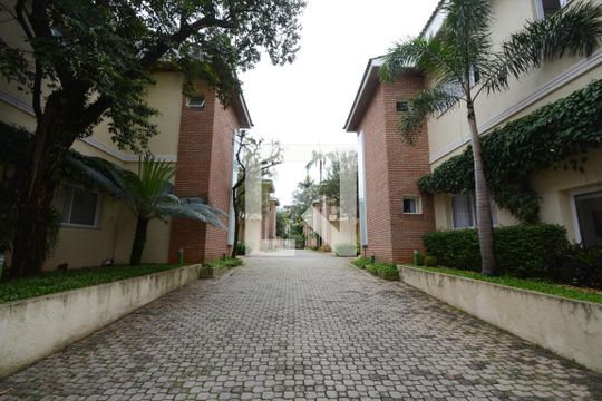 Área comum de casa de condomínio à venda com 4 quartos, 300m² em Vila Nova Caledonia, São Paulo