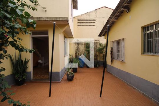 Quintal de casa à venda com 4 quartos, 400m² em Jardim Paraíso, São Paulo