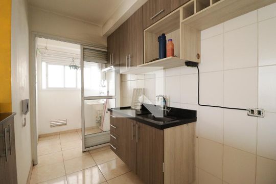 Cozinha e Área de Serviço de apartamento à venda com 2 quartos, 48m² em Vila Nova Cachoeirinha, São Paulo
