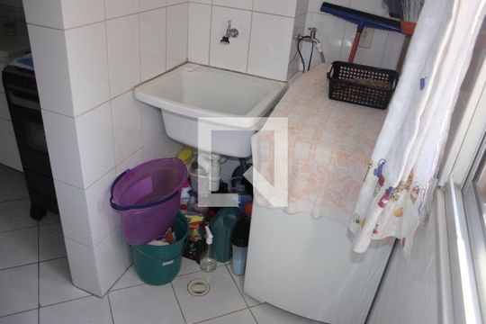 Ser de apartamento à venda com 2 quartos, 56m² em Jardim Flor da Montanha, Guarulhos