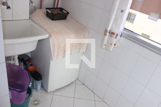 Ser de apartamento à venda com 2 quartos, 56m² em Jardim Flor da Montanha, Guarulhos