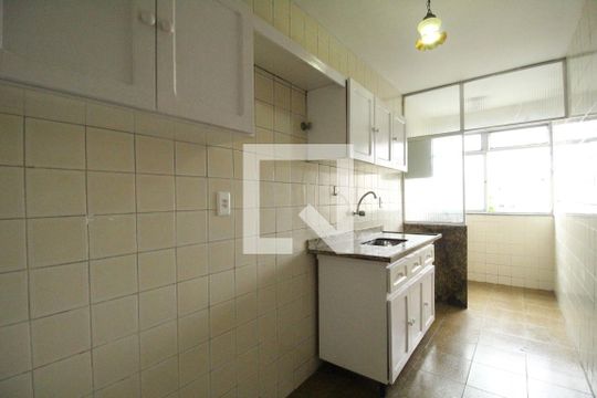 Cozinha de apartamento à venda com 2 quartos, 57m² em Taquara, Rio de Janeiro