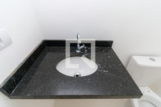 Banheiro da Suíte de apartamento à venda com 1 quarto, 30m² em Jardim Angela (zona Leste), São Paulo
