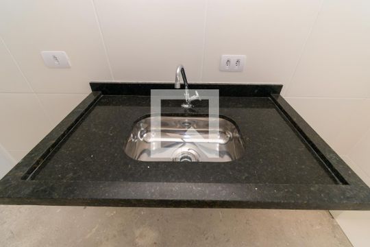 Cozinha de apartamento à venda com 2 quartos, 37m² em Jardim Angela (zona Leste), São Paulo