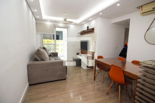 Apartamento à venda com 3 quartos, 70m² em Teresópolis, Porto Alegre