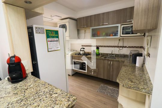 Cozinha de apartamento à venda com 3 quartos, 70m² em Teresópolis, Porto Alegre