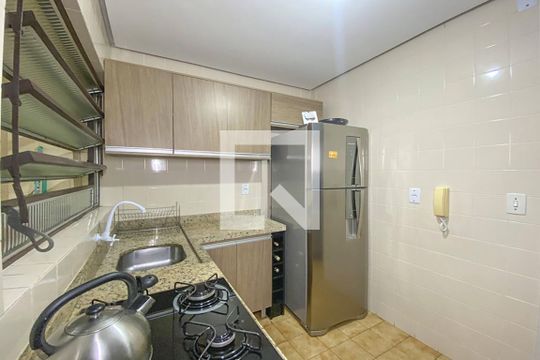 Cozinha e Área de Serviço de apartamento para alugar com 3 quartos, 60m² em Duque de Caxias, São Leopoldo