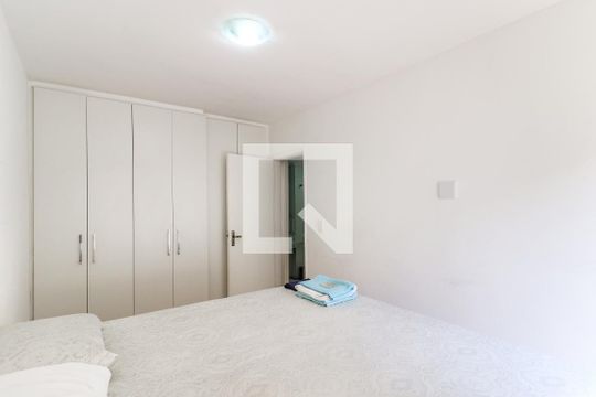 Quarto de apartamento à venda com 1 quarto, 48m² em Santo Amaro, São Paulo