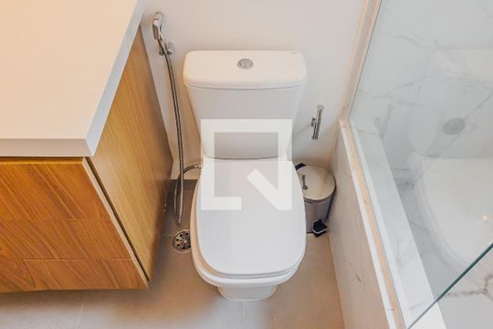 Banheiro de apartamento à venda com 2 quartos, 84m² em Jardim Paulista, São Paulo