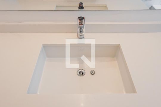 Banheiro de apartamento à venda com 2 quartos, 84m² em Jardim Paulista, São Paulo
