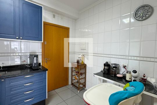 Cozinha de apartamento para alugar com 3 quartos, 140m² em Residencial Tambore Iii, Santana de Parnaíba