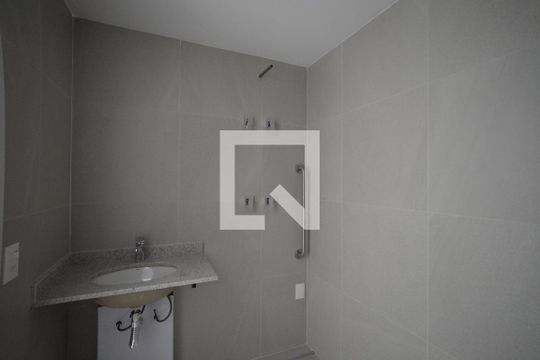 Banheiro de kitnet/studio à venda com 1 quarto, 28m² em Vila Mariana, São Paulo