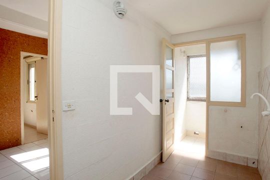 Cozinha + Área de Serviço de apartamento à venda com 1 quarto, 32m² em Santana, Porto Alegre
