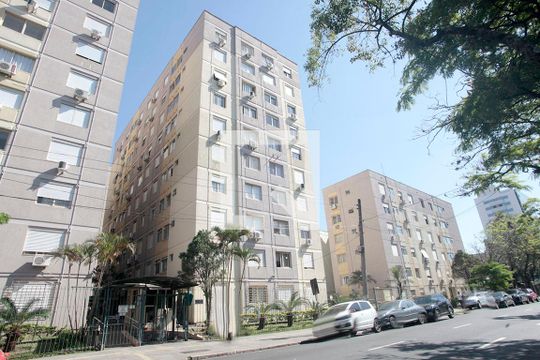 Fachada de apartamento à venda com 1 quarto, 32m² em Santana, Porto Alegre