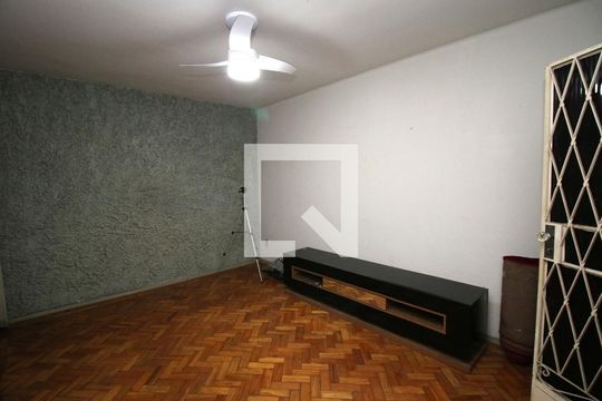 Sala  de casa à venda com 2 quartos, 341m² em Irajá, Rio de Janeiro