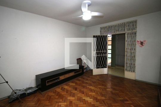 Sala  de casa à venda com 2 quartos, 341m² em Irajá, Rio de Janeiro