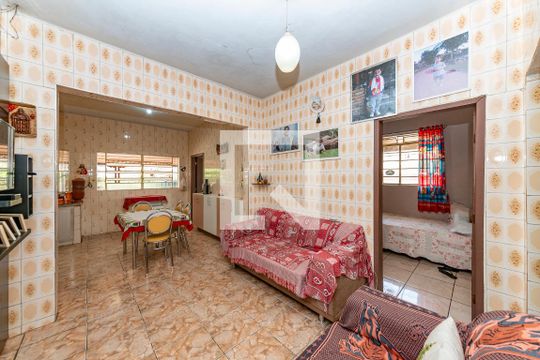 Sala 2 de casa à venda com 4 quartos, 468m² em Santa Helena (barreiro, Belo Horizonte