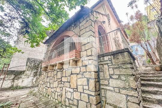 Área comum de casa à venda com 5 quartos, 300m² em Santa Teresa, Rio de Janeiro