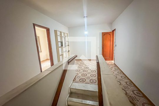 Escada de casa à venda com 5 quartos, 300m² em Santa Teresa, Rio de Janeiro