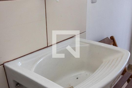 Lavanderia de kitnet/studio para alugar com 1 quarto, 19m² em Jardim Ester, São Paulo