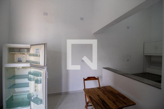Kitnet/Studio para alugar com 1 quarto, 20m² em Jardim Ester, São Paulo