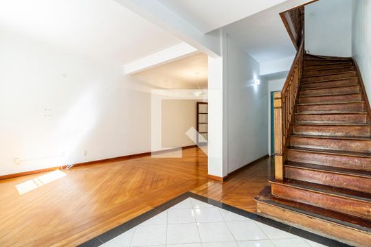 Sala de casa à venda com 3 quartos, 235m² em Jardim Paulista, São Paulo