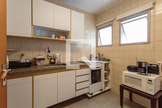 Cozinha de apartamento à venda com 3 quartos, 102m² em Vila Olímpia, São Paulo