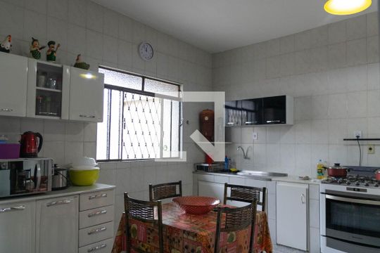 Cozinha de casa à venda com 3 quartos, 347m² em Camargos, Belo Horizonte