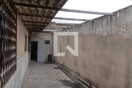 Área externa de casa à venda com 3 quartos, 347m² em Camargos, Belo Horizonte