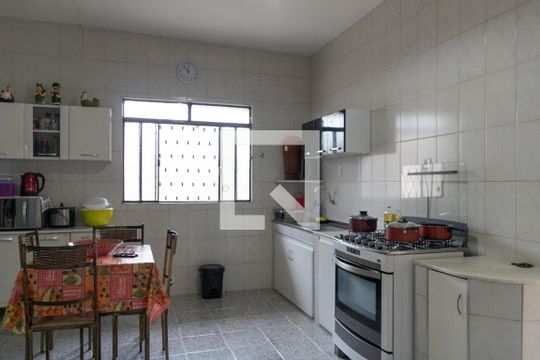 Cozinha de casa à venda com 3 quartos, 347m² em Camargos, Belo Horizonte