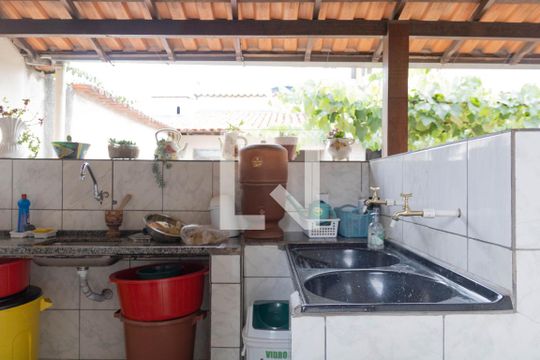 Área de Serviço de casa à venda com 3 quartos, 347m² em Camargos, Belo Horizonte