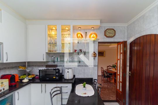 Cozinha de casa à venda com 3 quartos, 264m² em Parque São Lucas, São Paulo