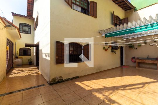 Churrasqueira de casa à venda com 3 quartos, 264m² em Parque São Lucas, São Paulo