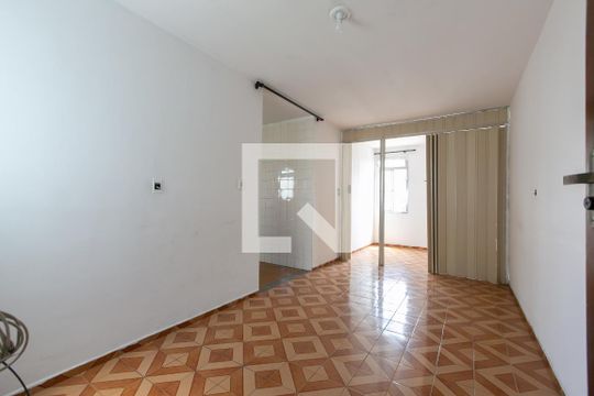 Apartamento para alugar com 3 quartos, 56m² em Conjunto Residencial José Bonifácio, São Paulo
