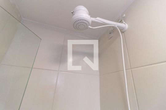 Banheiro de apartamento para alugar com 2 quartos, 38m² em Água Branca, São Paulo