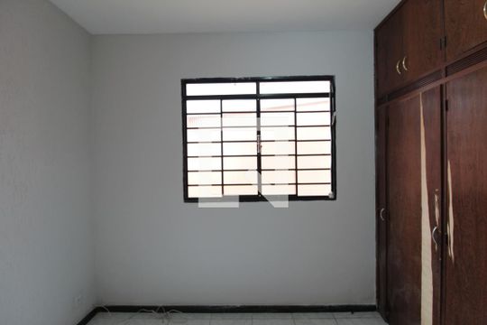 Suíte de casa à venda com 3 quartos, 130m² em Céu Azul, Belo Horizonte