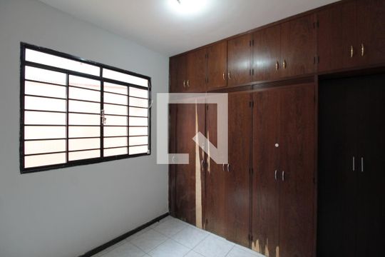 Suíte de casa à venda com 3 quartos, 130m² em Céu Azul, Belo Horizonte