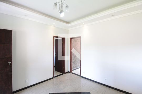 Sala de casa à venda com 3 quartos, 130m² em Céu Azul, Belo Horizonte