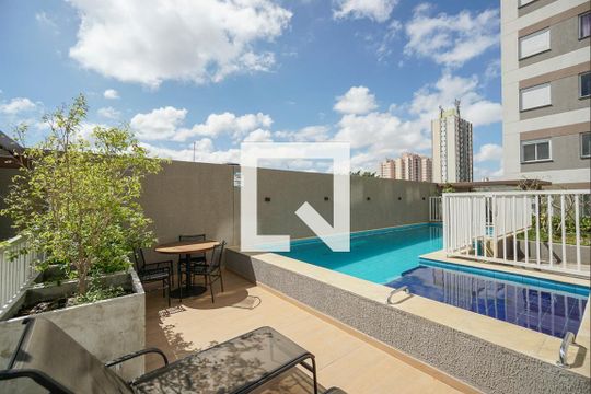 Condomínio - Piscina  de apartamento à venda com 2 quartos, 34m² em Chácara Califórnia, São Paulo