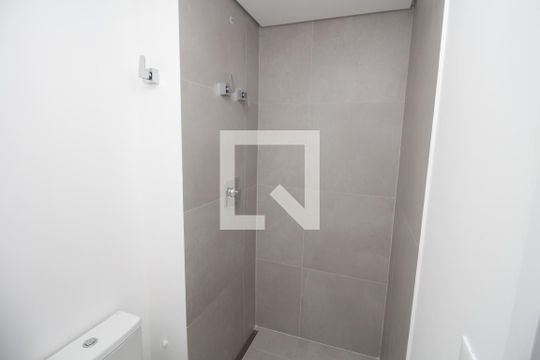 Banheiro de kitnet/studio à venda com 0 quarto, 41m² em Vila Gomes Cardim, São Paulo