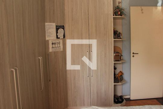 Quarto 1 de apartamento à venda com 4 quartos, 111m² em Rio Branco, Porto Alegre