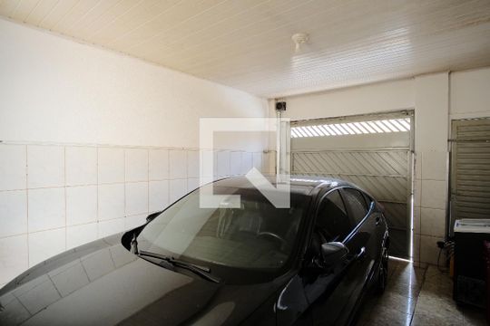Garagem de casa à venda com 2 quartos, 100m² em Tatuapé, São Paulo