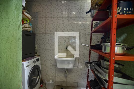 Área de Serviço de apartamento para alugar com 2 quartos, 70m² em Ingá, Niterói