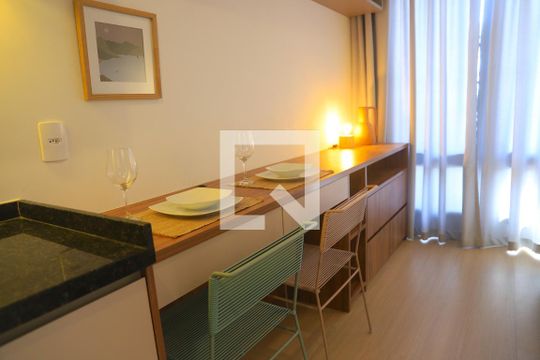 Sala de apartamento à venda com 1 quarto, 29m² em Mirandópolis, São Paulo